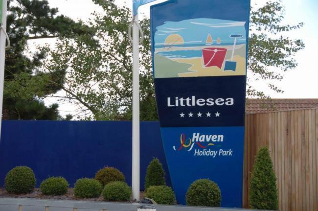 Littlesea Haven Jurrasic-Views Hotel Wyke Regis Bagian luar foto