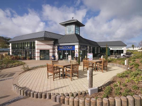 Littlesea Haven Jurrasic-Views Hotel Wyke Regis Bagian luar foto